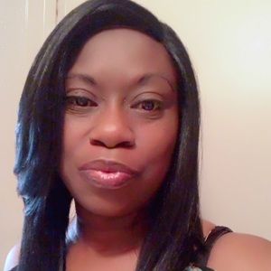 Meet your Posher, Valarie